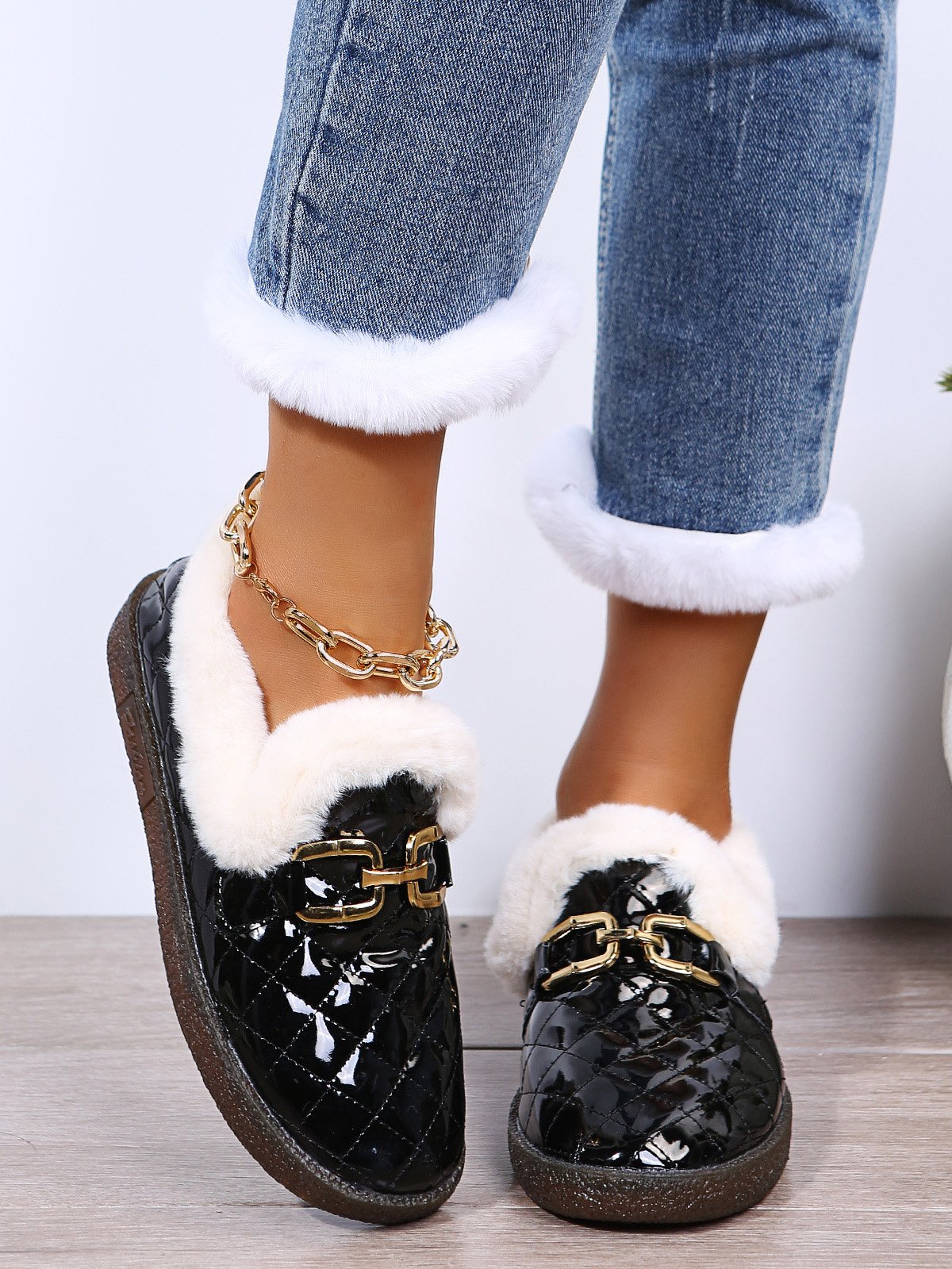 Women's Winter Furry Lined Slip On Flat Shoes
