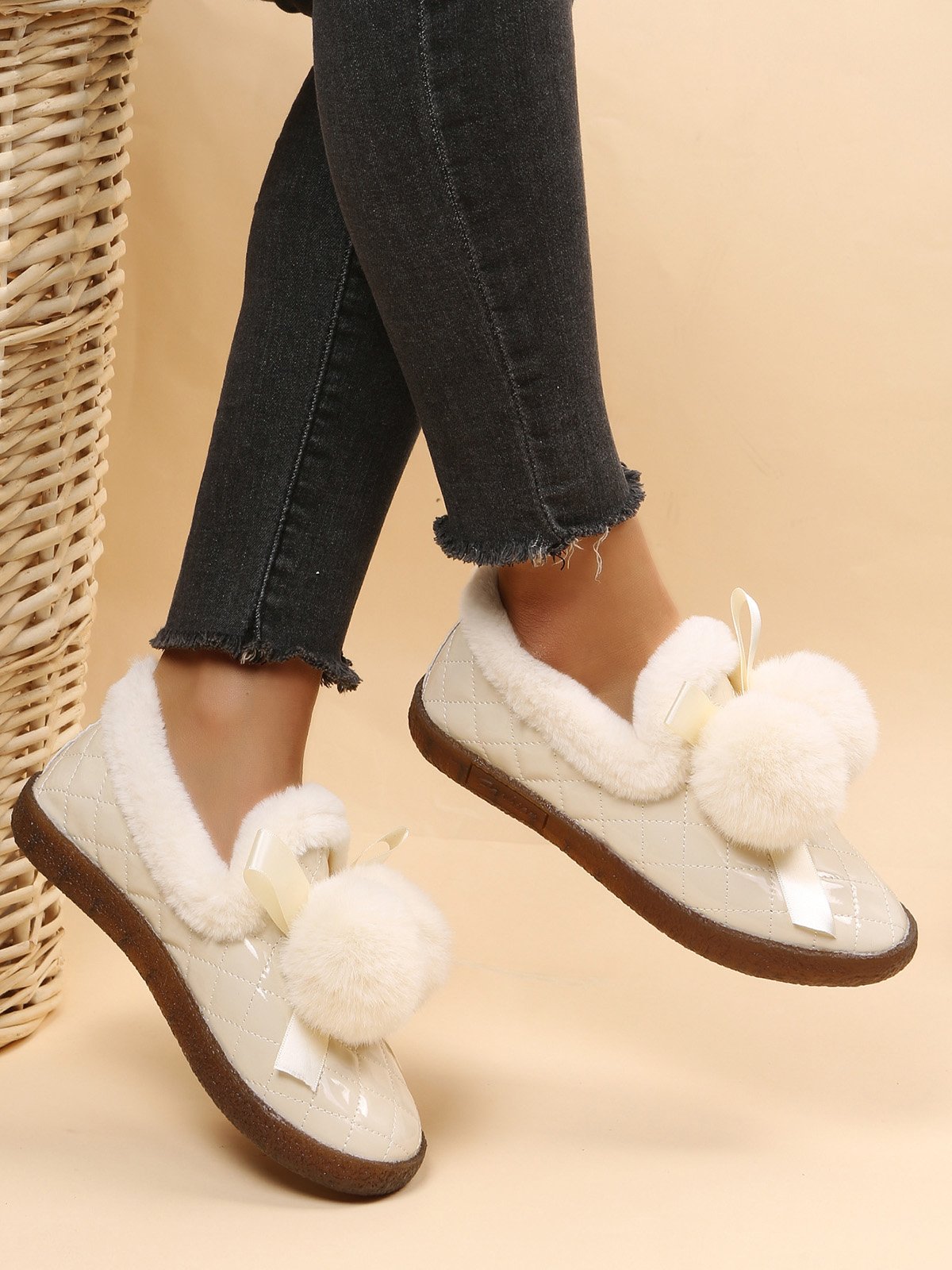 Women's Fuzzy Ball Warm Lined Slip On Flat Shoes