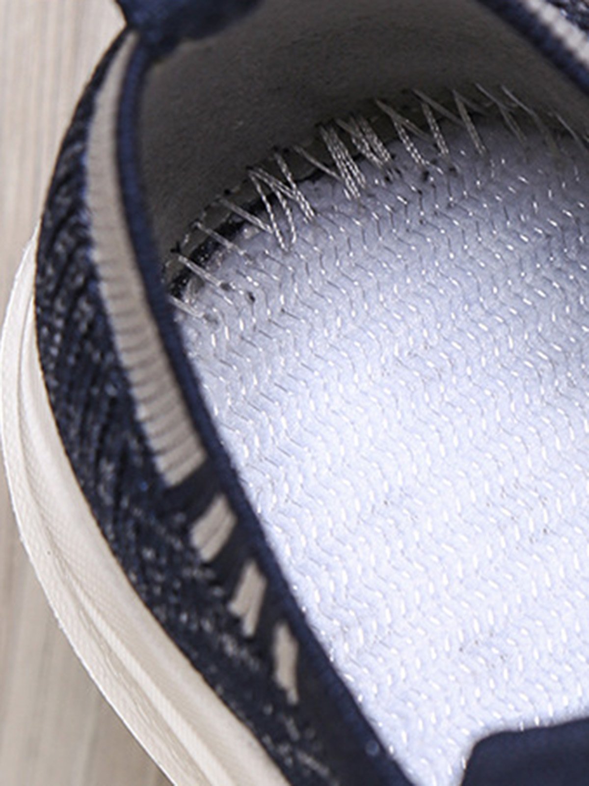 Plus Size Breathable Mesh Fabric Slip On Sneakers
