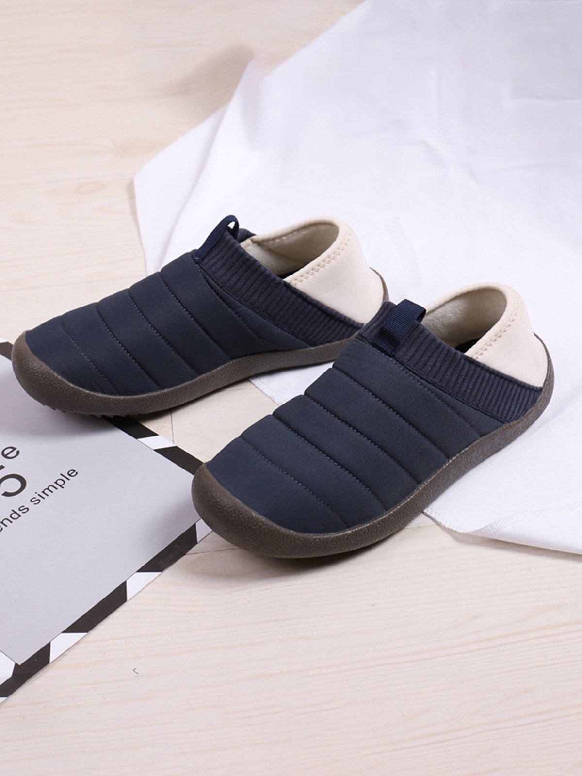 Plus Size Unisex Warm Embossed Slip On Flat Shoes