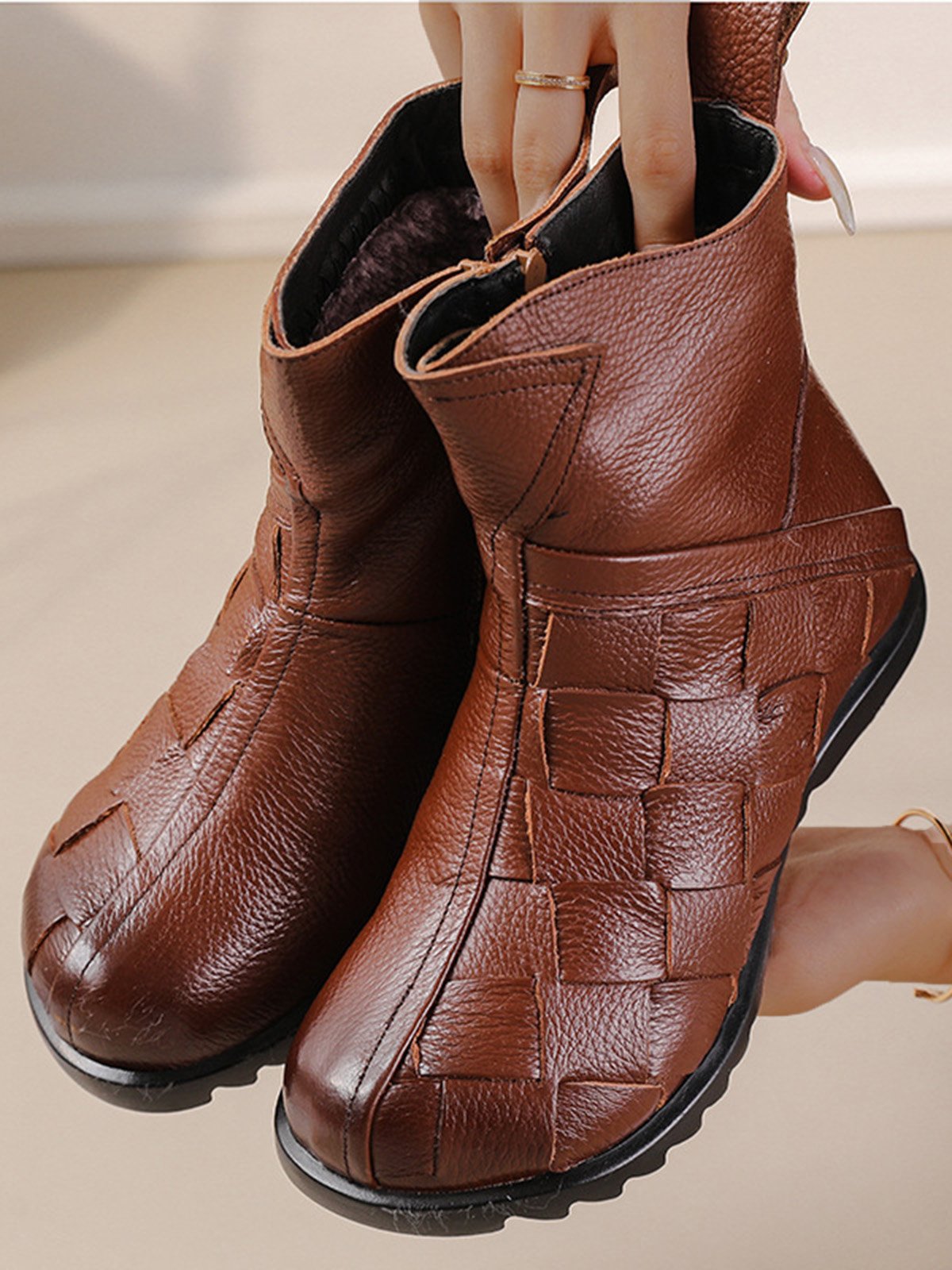 Womens's Braided Warm Lined Cowhide Leather Boots