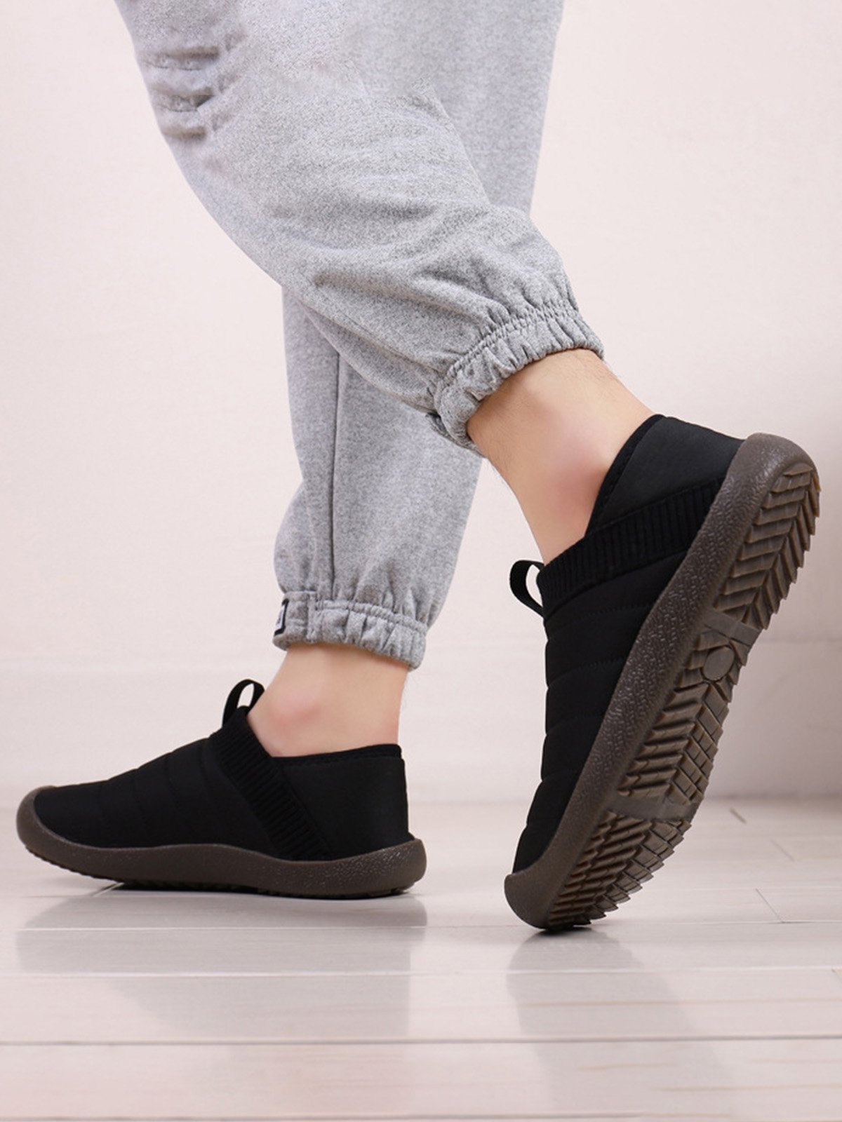 Plus Size Unisex Warm Embossed Slip On Flat Shoes