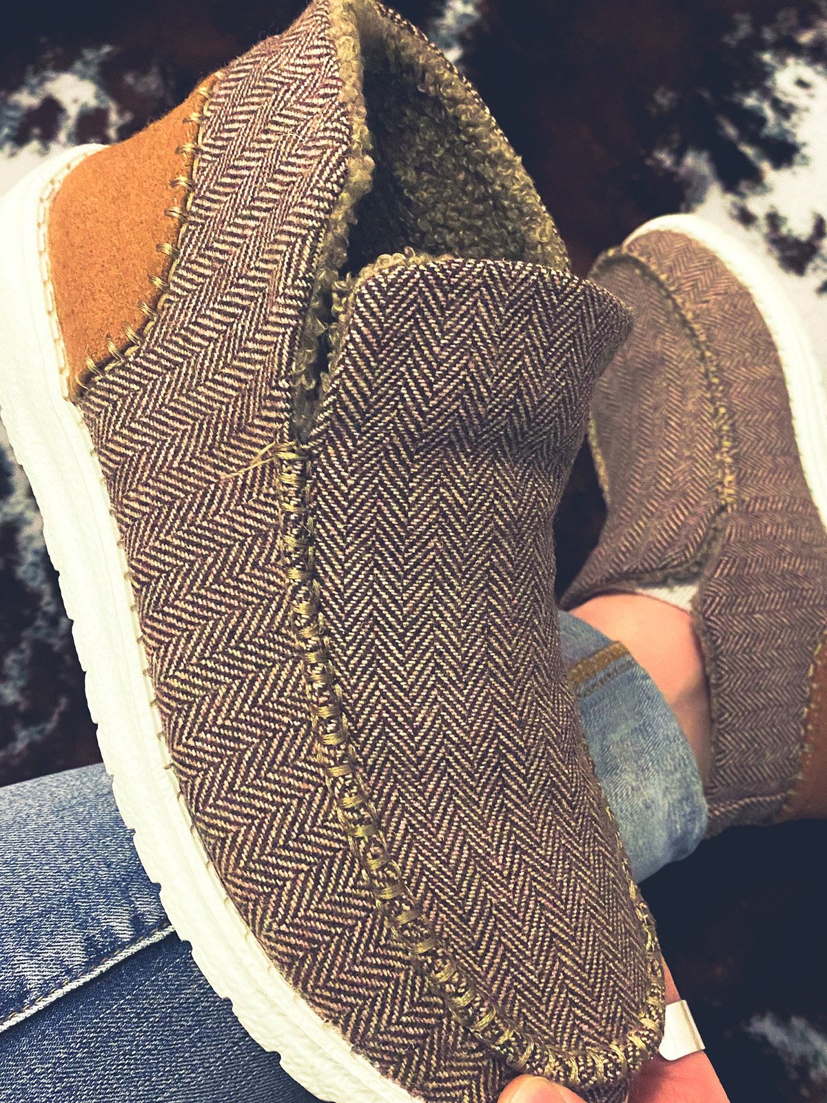 Womens's Warm Lined Slip On Canvas Shoes