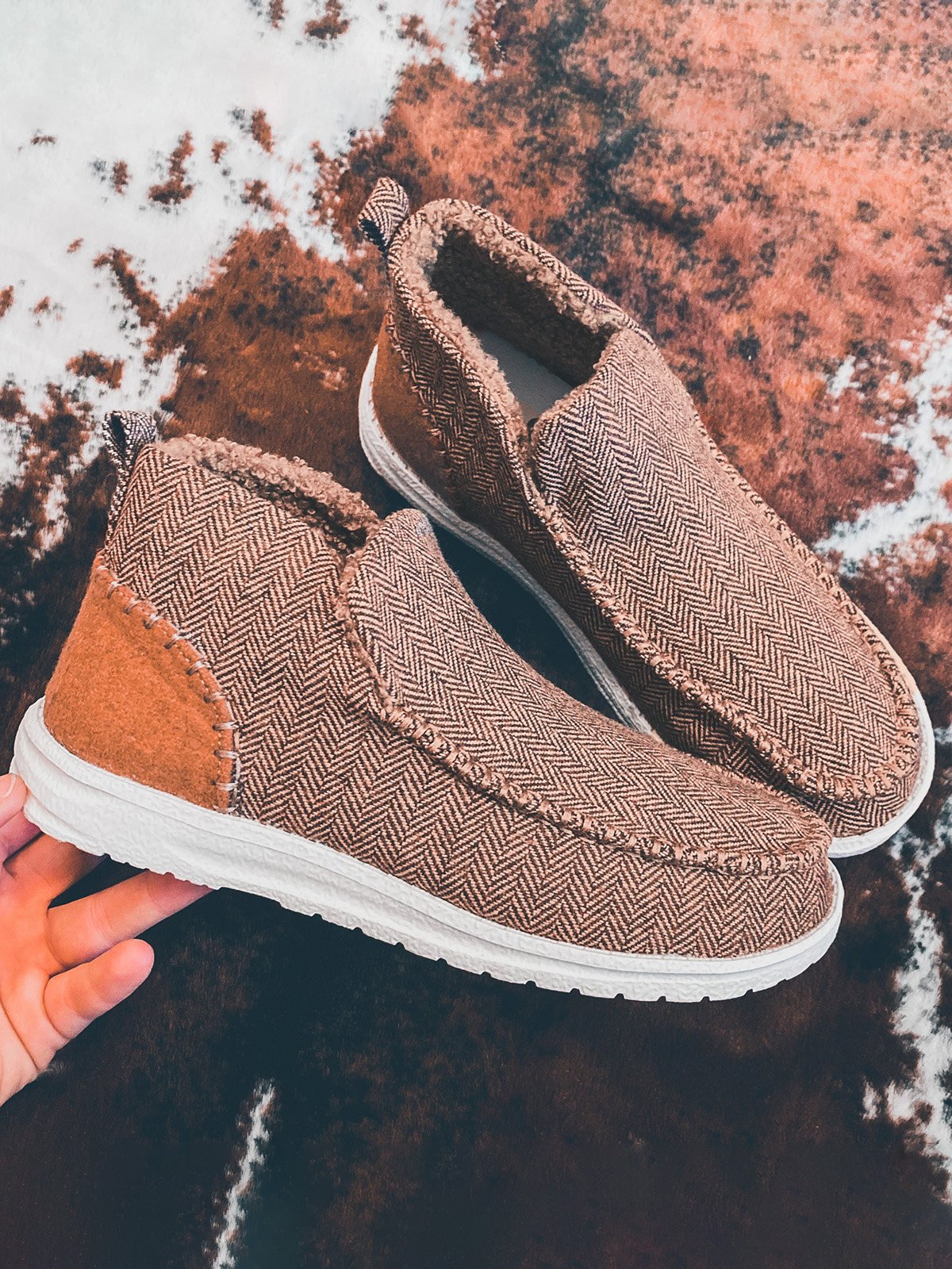 Womens's Warm Lined Slip On Canvas Shoes