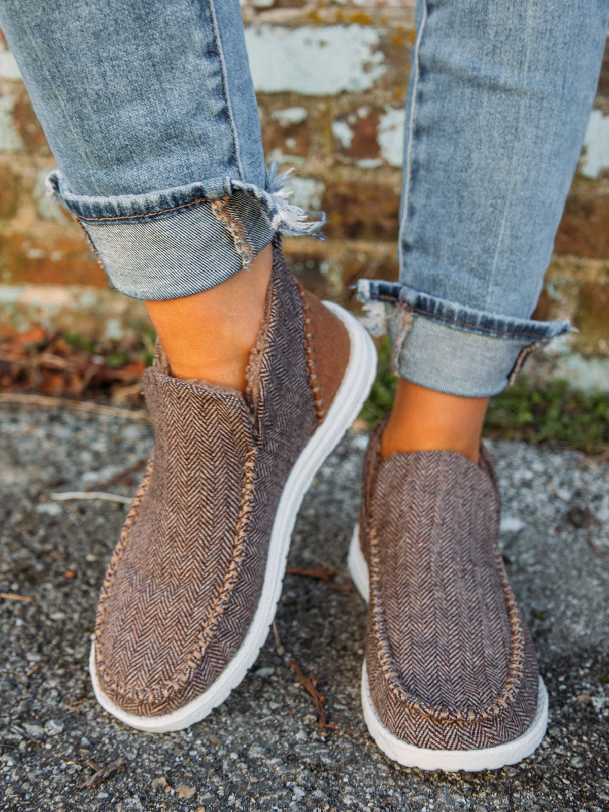 Womens's Warm Lined Slip On Canvas Shoes