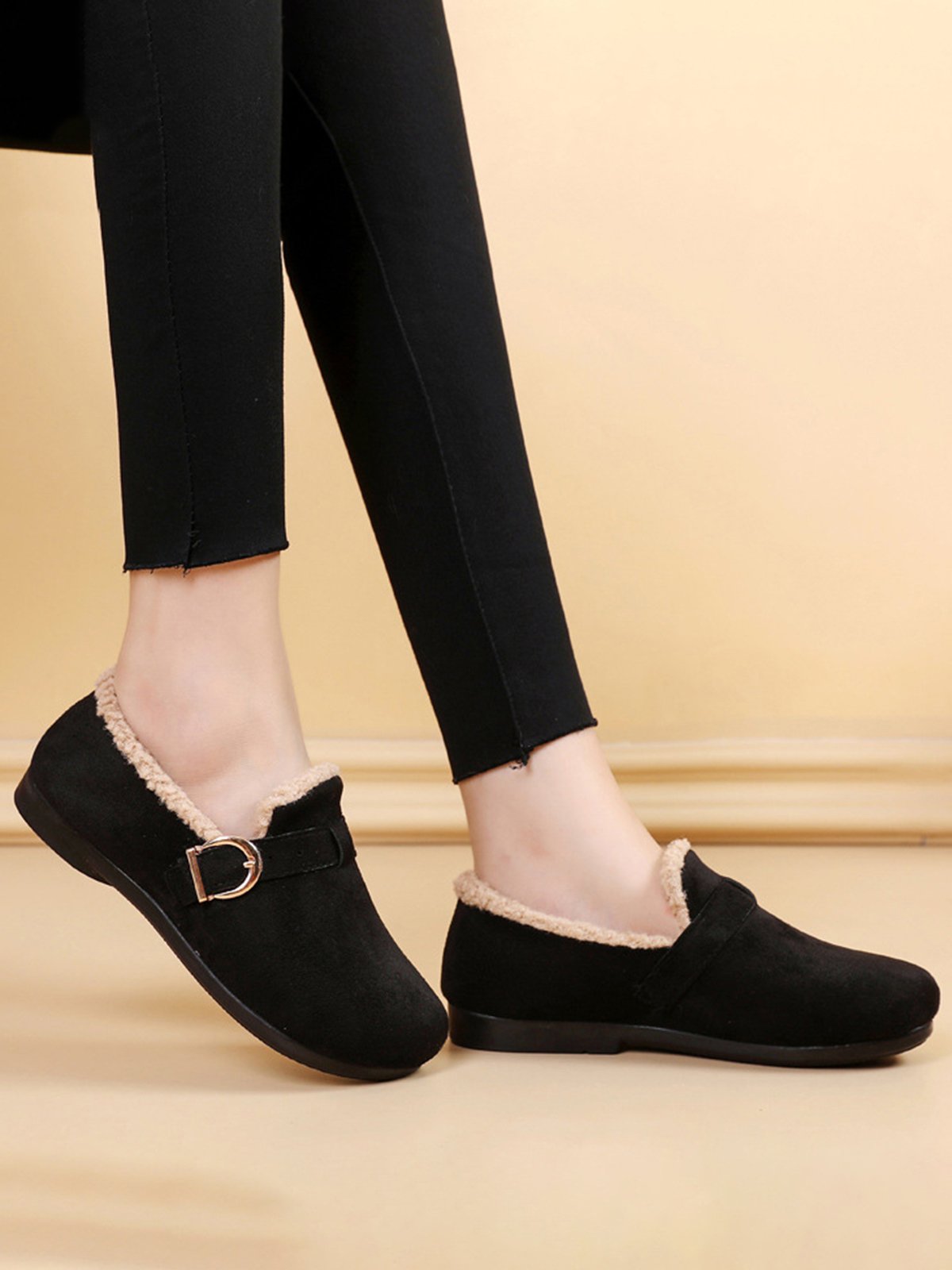 Casual Plain Buckle Warm Lined Flat Peas Shoes