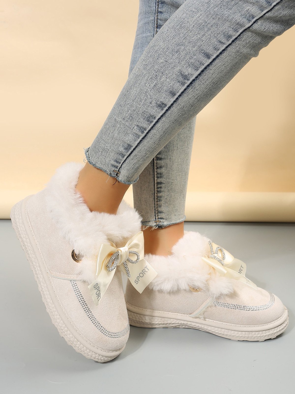 Winter Casual Rhinestone Bow Furry Lined Snow Booties