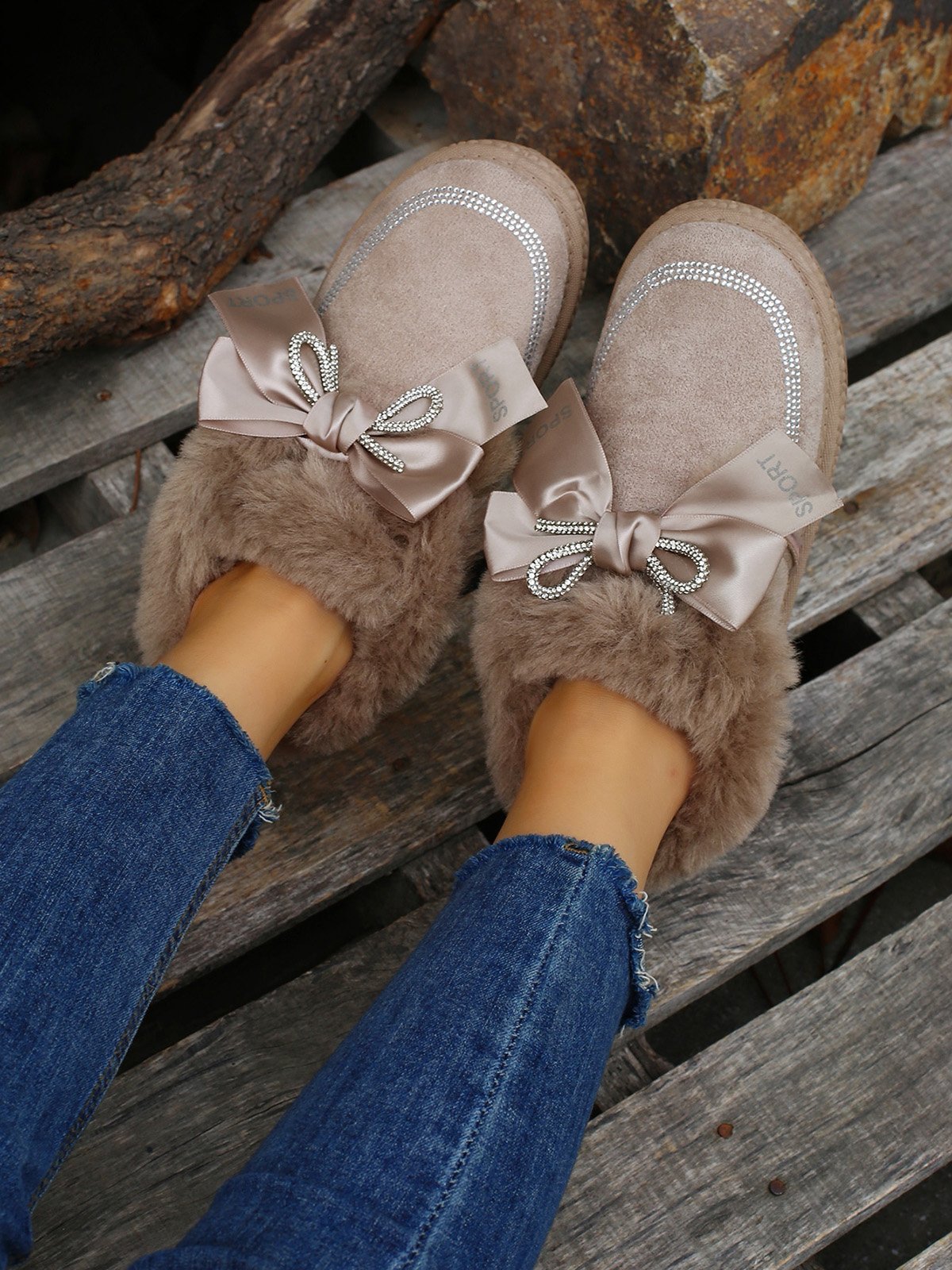 Winter Casual Rhinestone Bow Furry Lined Snow Booties