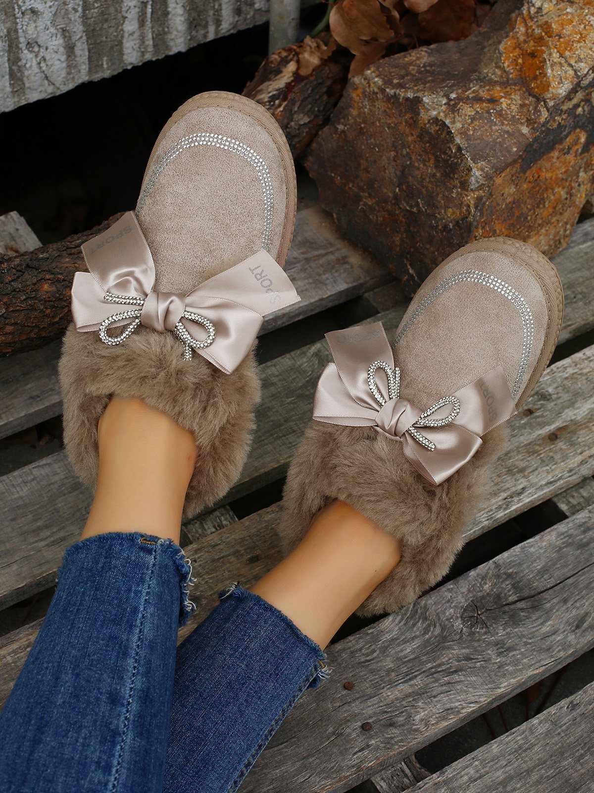 Winter Casual Rhinestone Bow Furry Lined Snow Booties