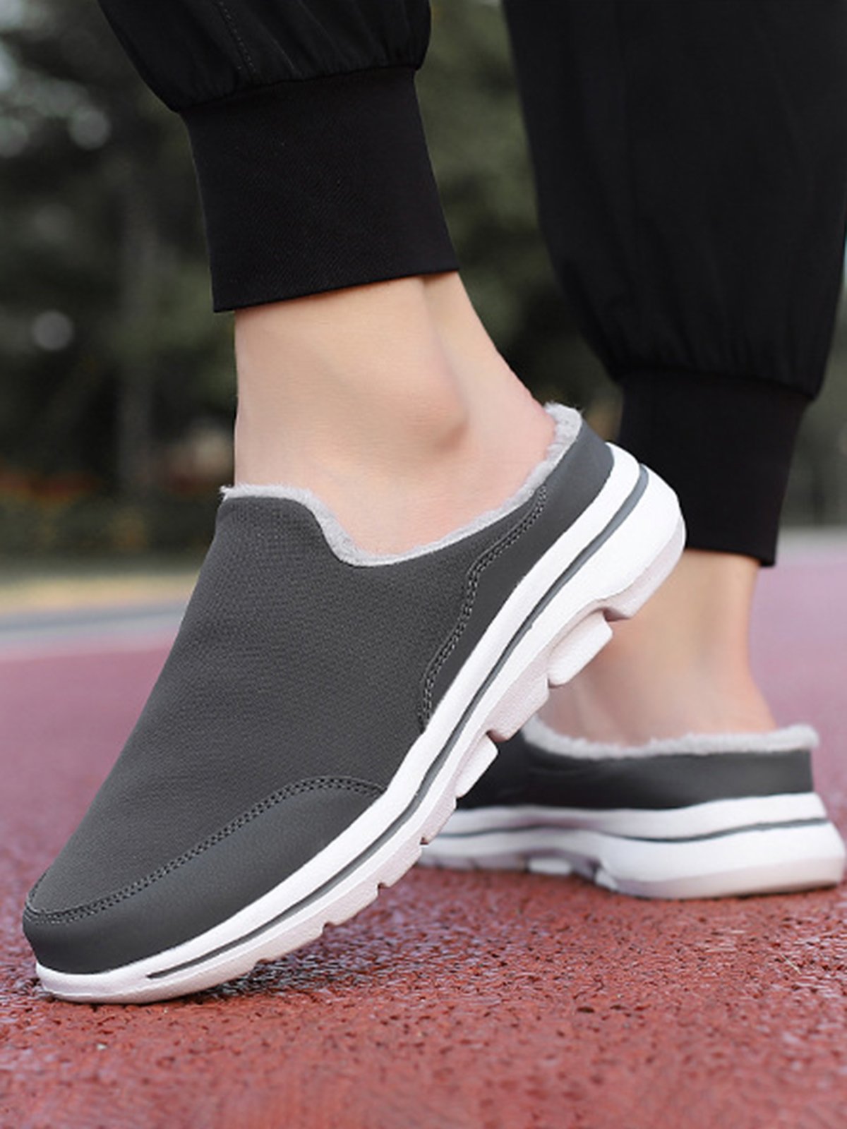 Plus Size Unisex Waterproof Fabric Warm Lined Casual Slippers