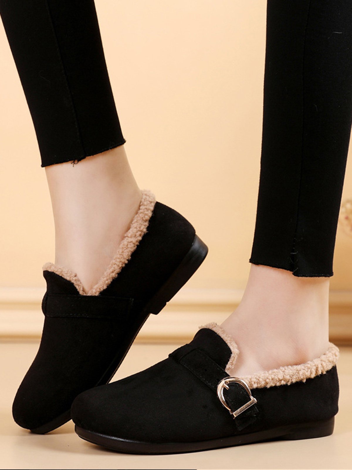 Casual Plain Buckle Warm Lined Flat Peas Shoes