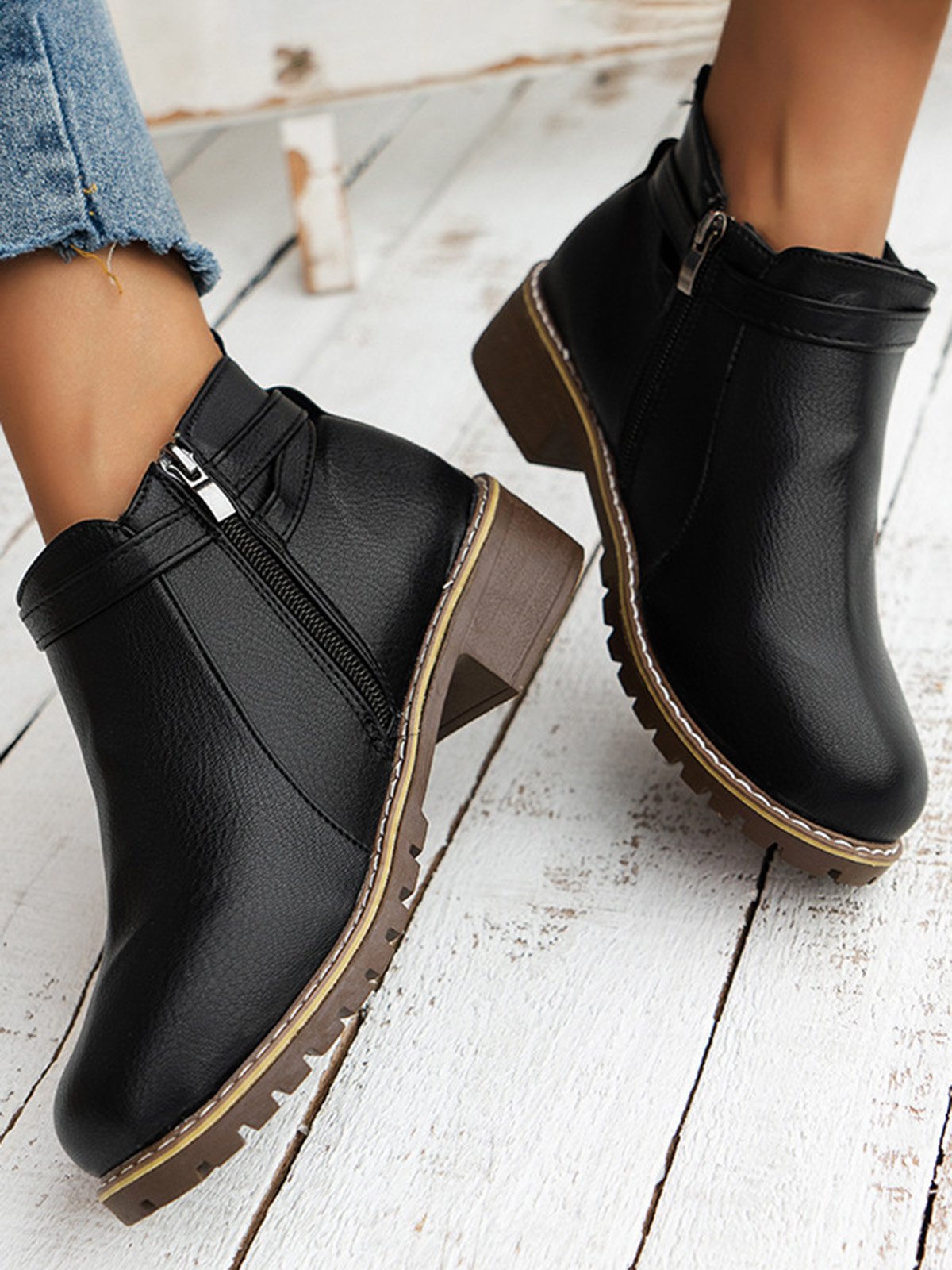 Women's Simple Plain Buckle Embellished Zip Booties