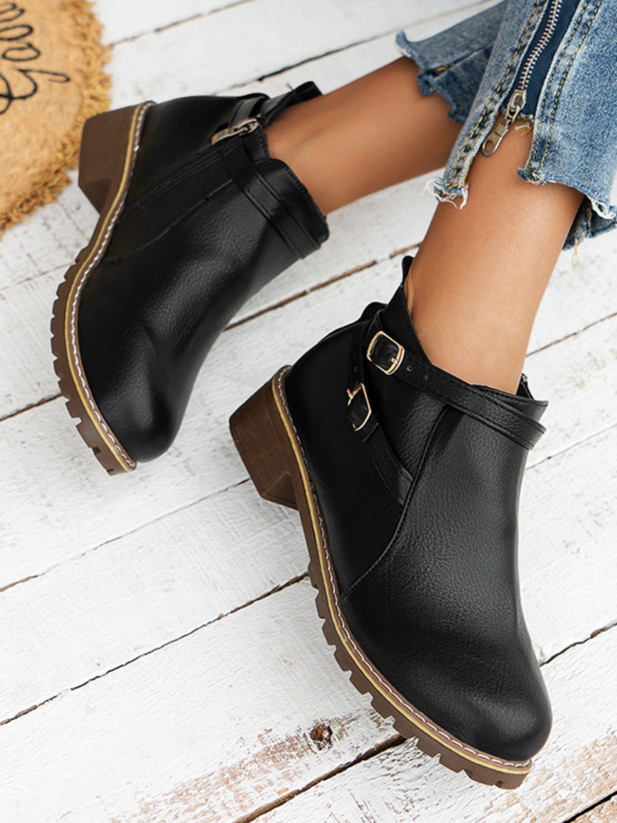 Women's Simple Plain Buckle Embellished Zip Booties