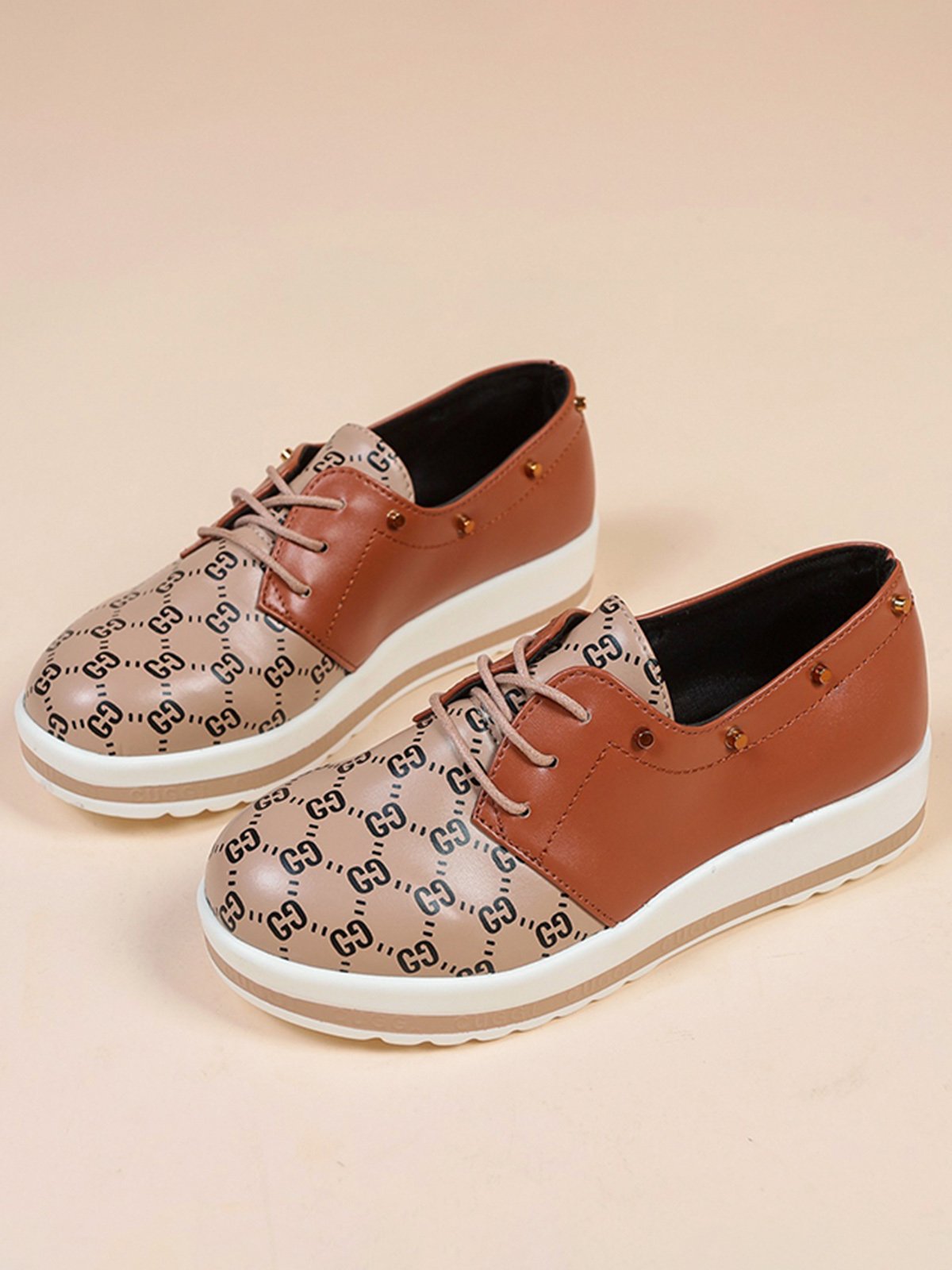 Classic Old Flower Abstract Graphic Studded Lace-up Shoes