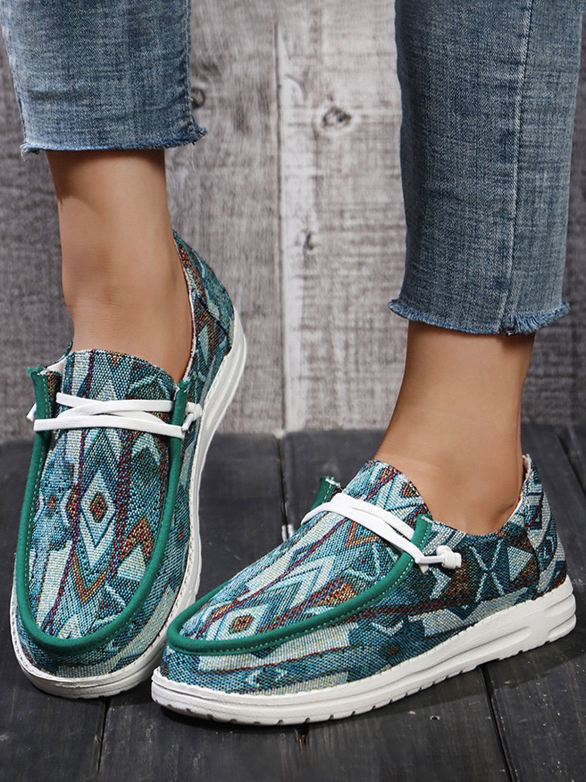 Plus Size Printing Comfy Slip On Canvas Boat Shoes