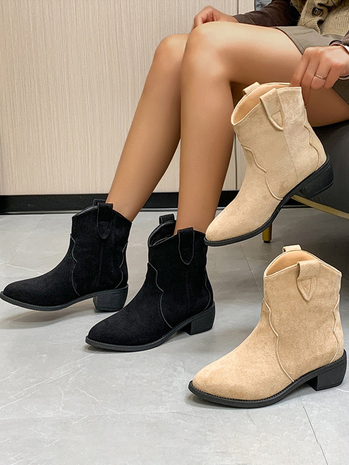 Vintage Suede Pointed Toe Chunky Heel Cowboy Boots