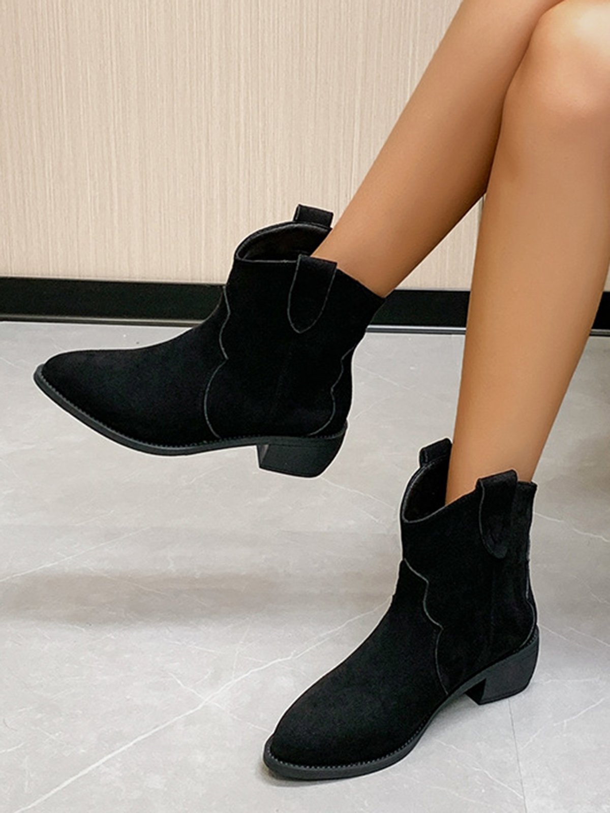Vintage Suede Pointed Toe Chunky Heel Cowboy Boots