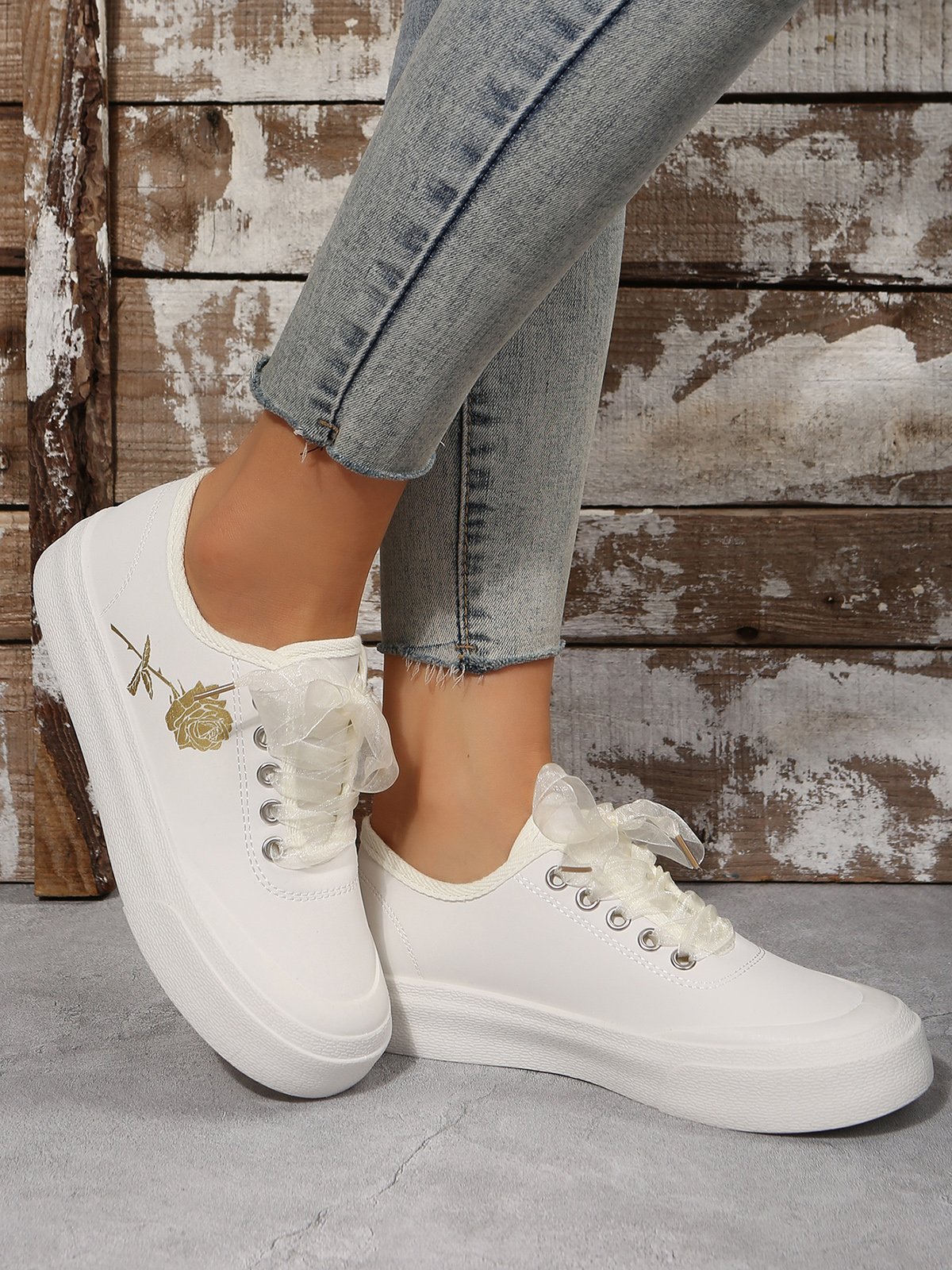 Women's Rose Printing Lace-Up Flat Sneakers