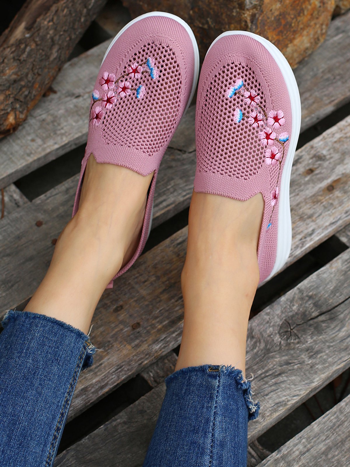 Floral Embroidered Flyknit Sneakers