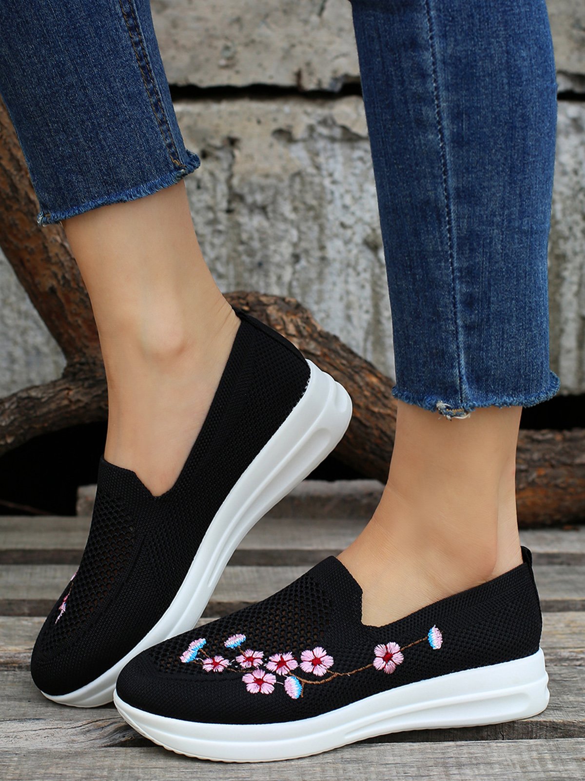 Floral Embroidered Flyknit Sneakers