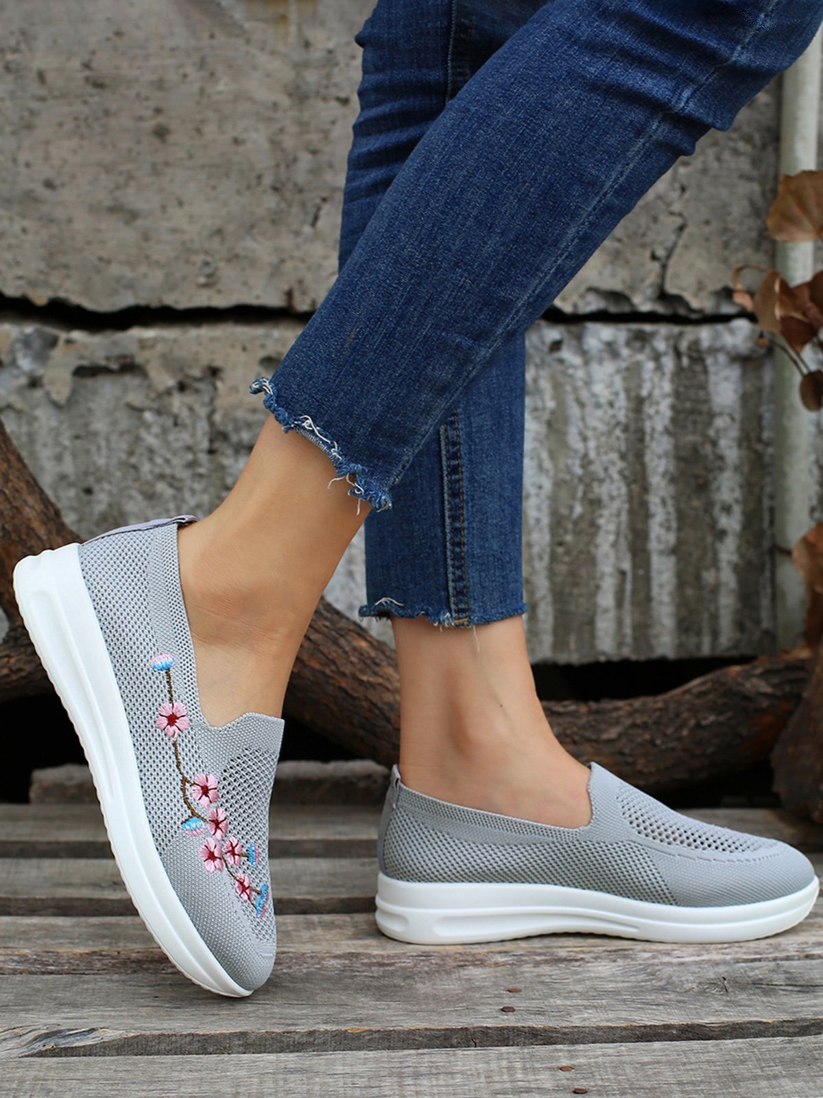 Floral Embroidered Flyknit Sneakers