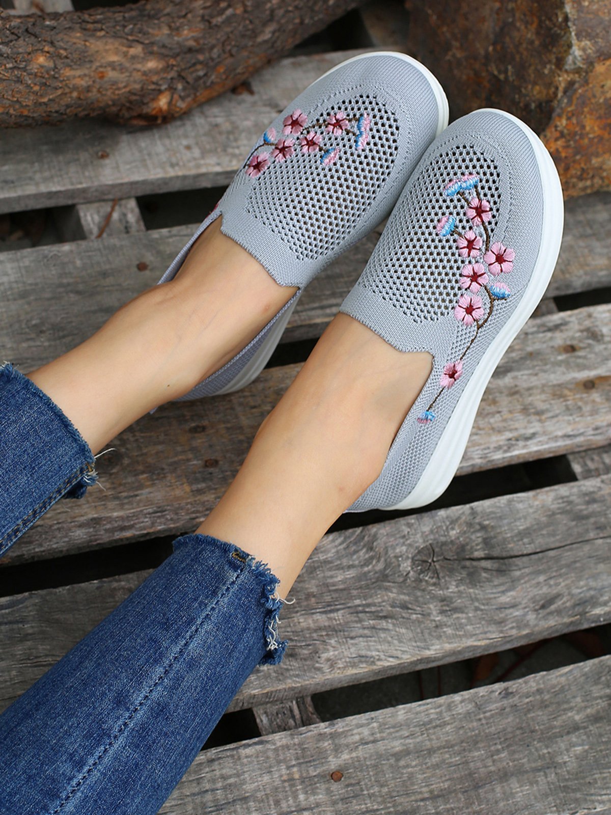 Floral Embroidered Flyknit Sneakers