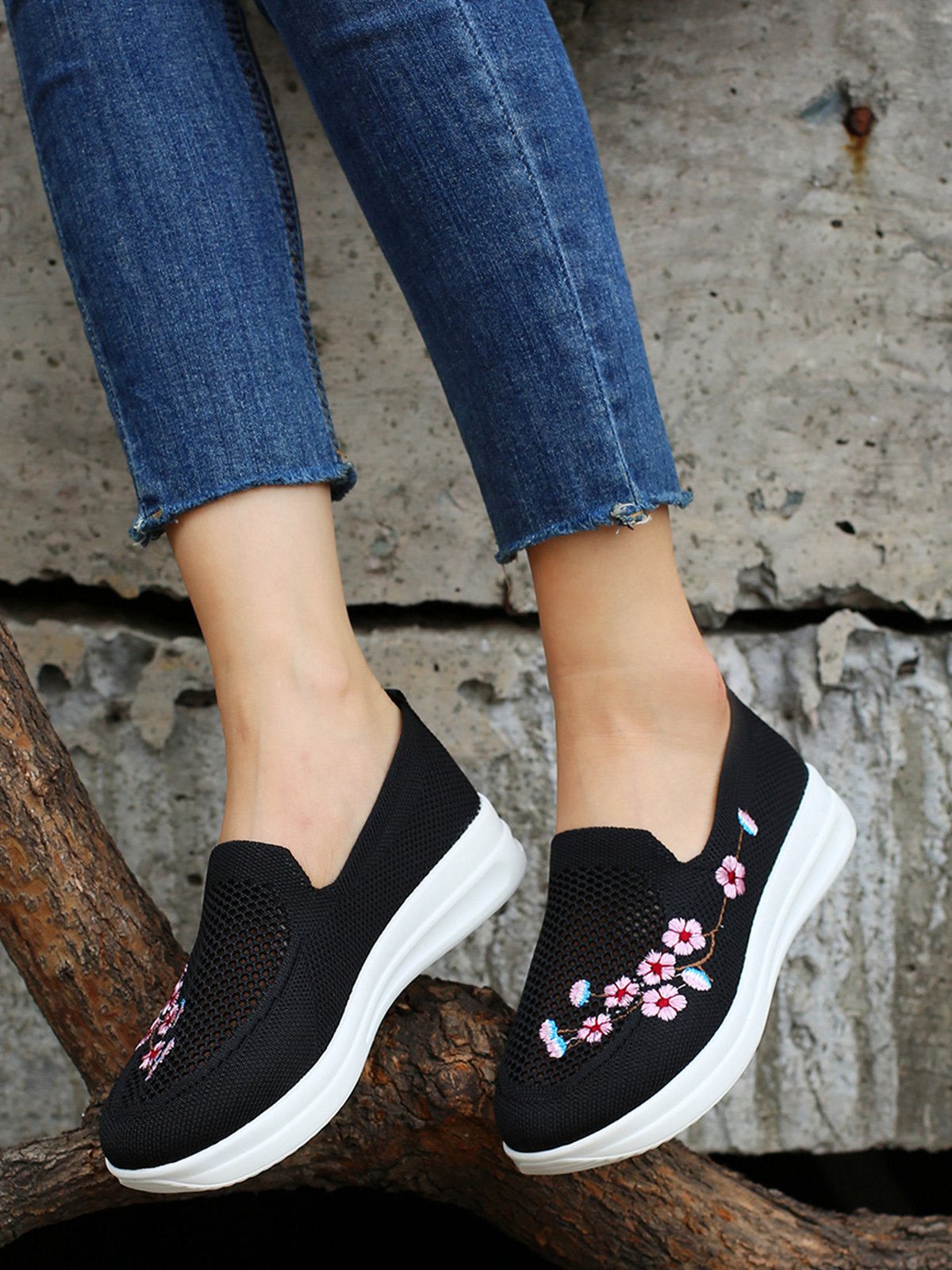 Floral Embroidered Flyknit Sneakers