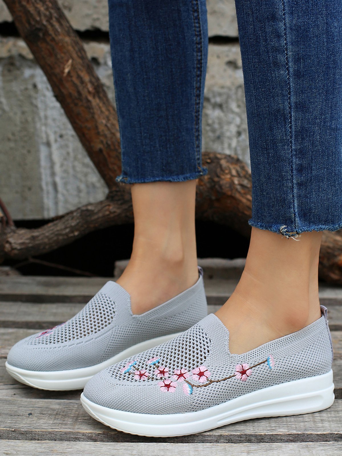 Floral Embroidered Flyknit Sneakers