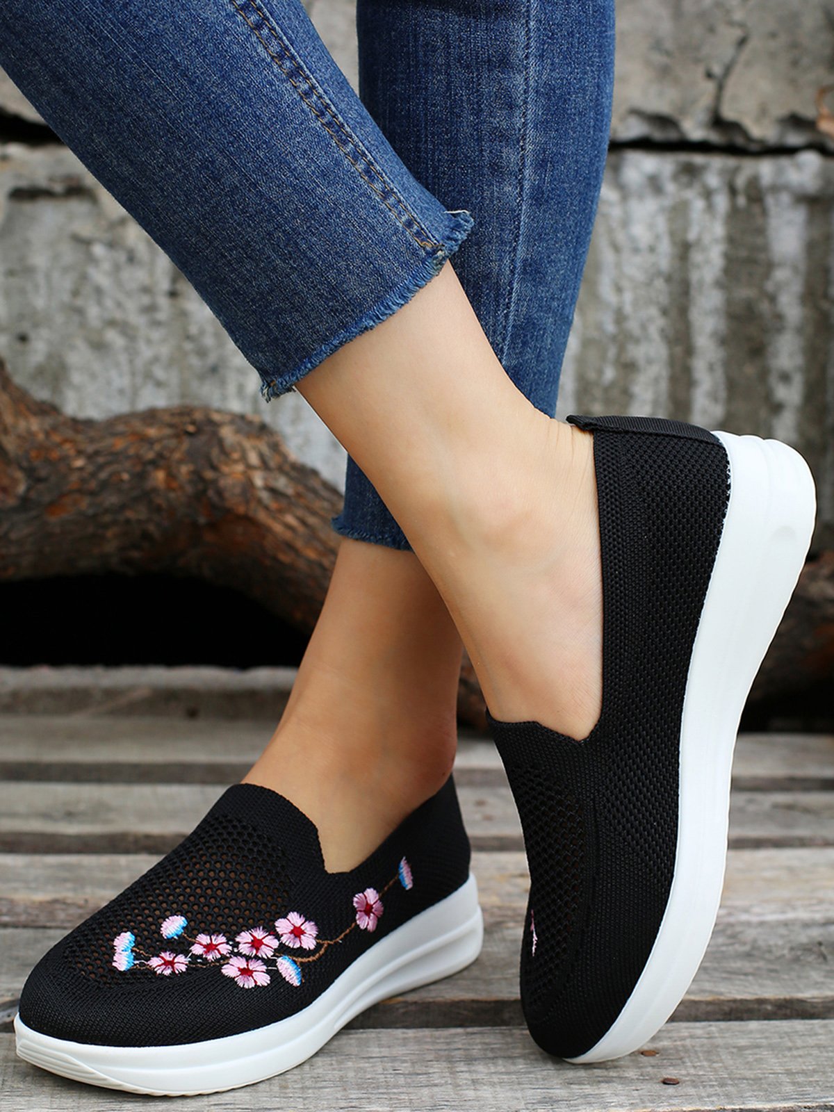 Floral Embroidered Flyknit Sneakers