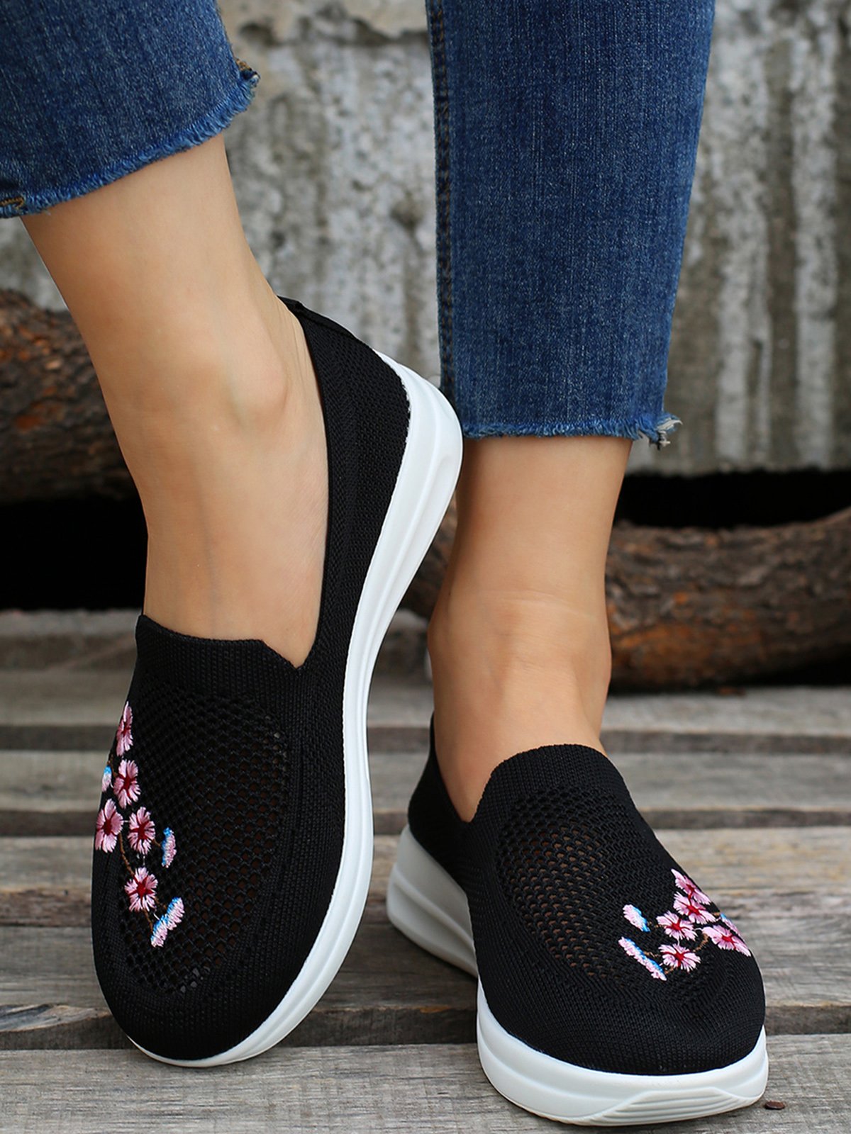 Floral Embroidered Flyknit Sneakers