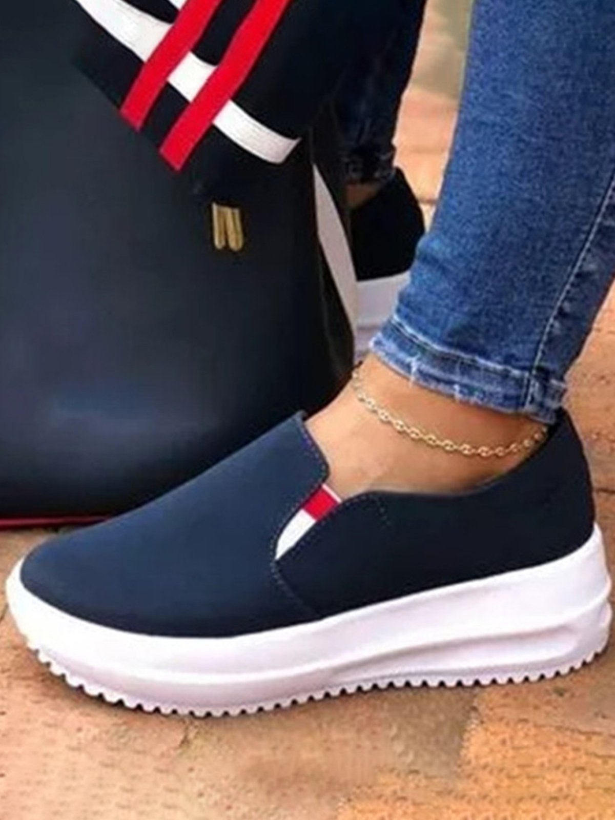 Lightweight Breathable Thick Sole Non-Slip Sneakers