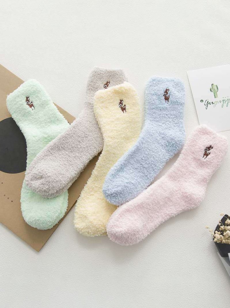 Casual Solid Color Cat Embroidered Pattern Cotton Coral Fleece Socks Home Daily Commute Accessories