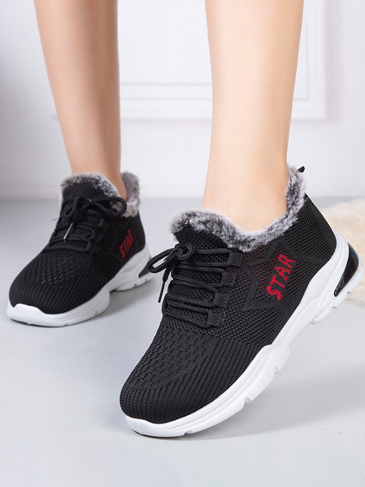 Plush Warm Lightweight Non-Slip Outdoor Sneakers