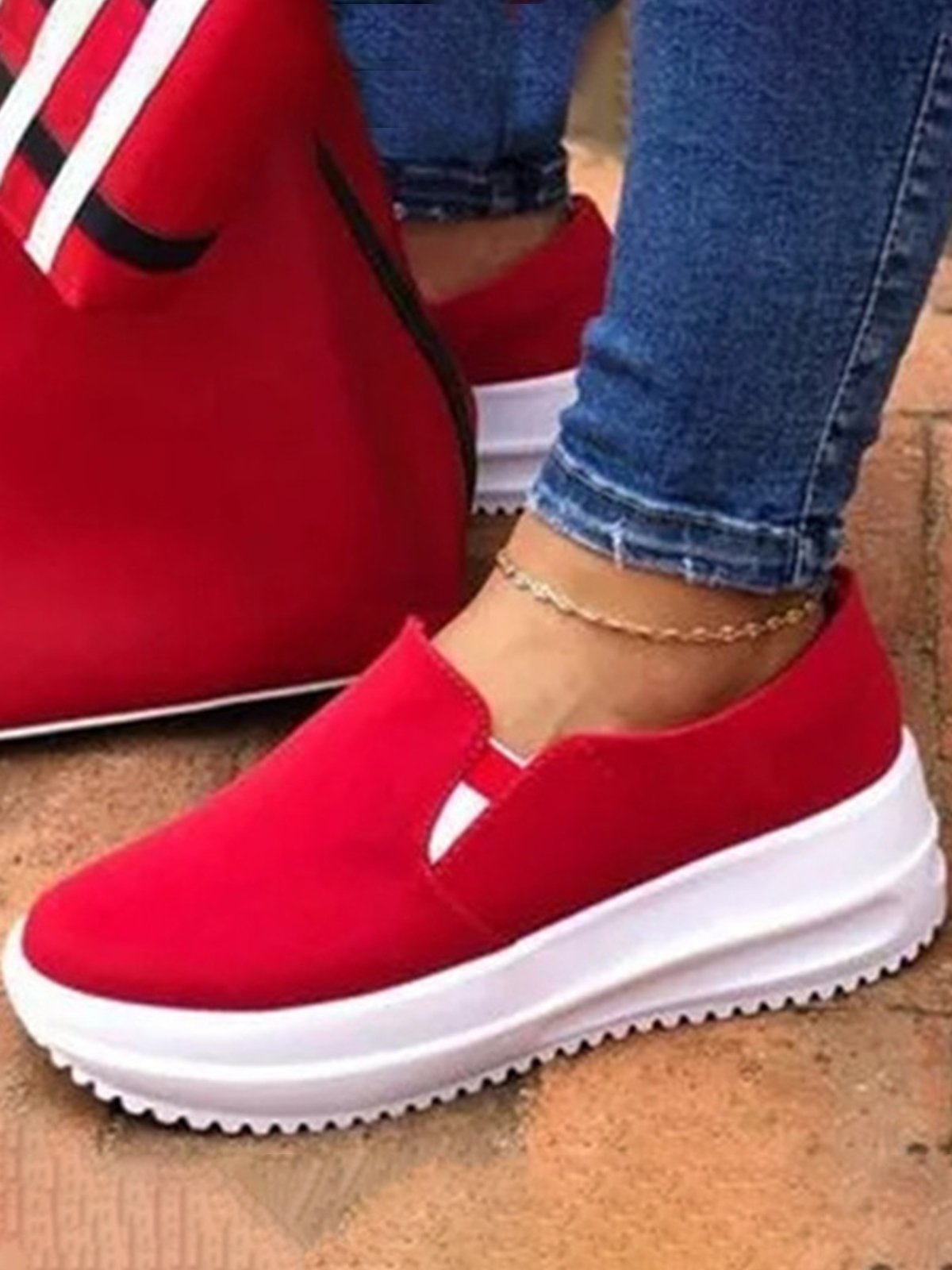 Lightweight Breathable Thick Sole Non-Slip Sneakers