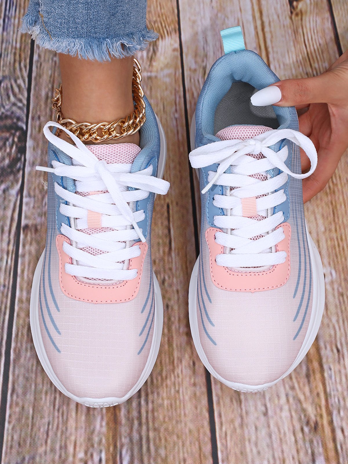 Women's Comfy Color Block Lace-Up Sports Sneakers