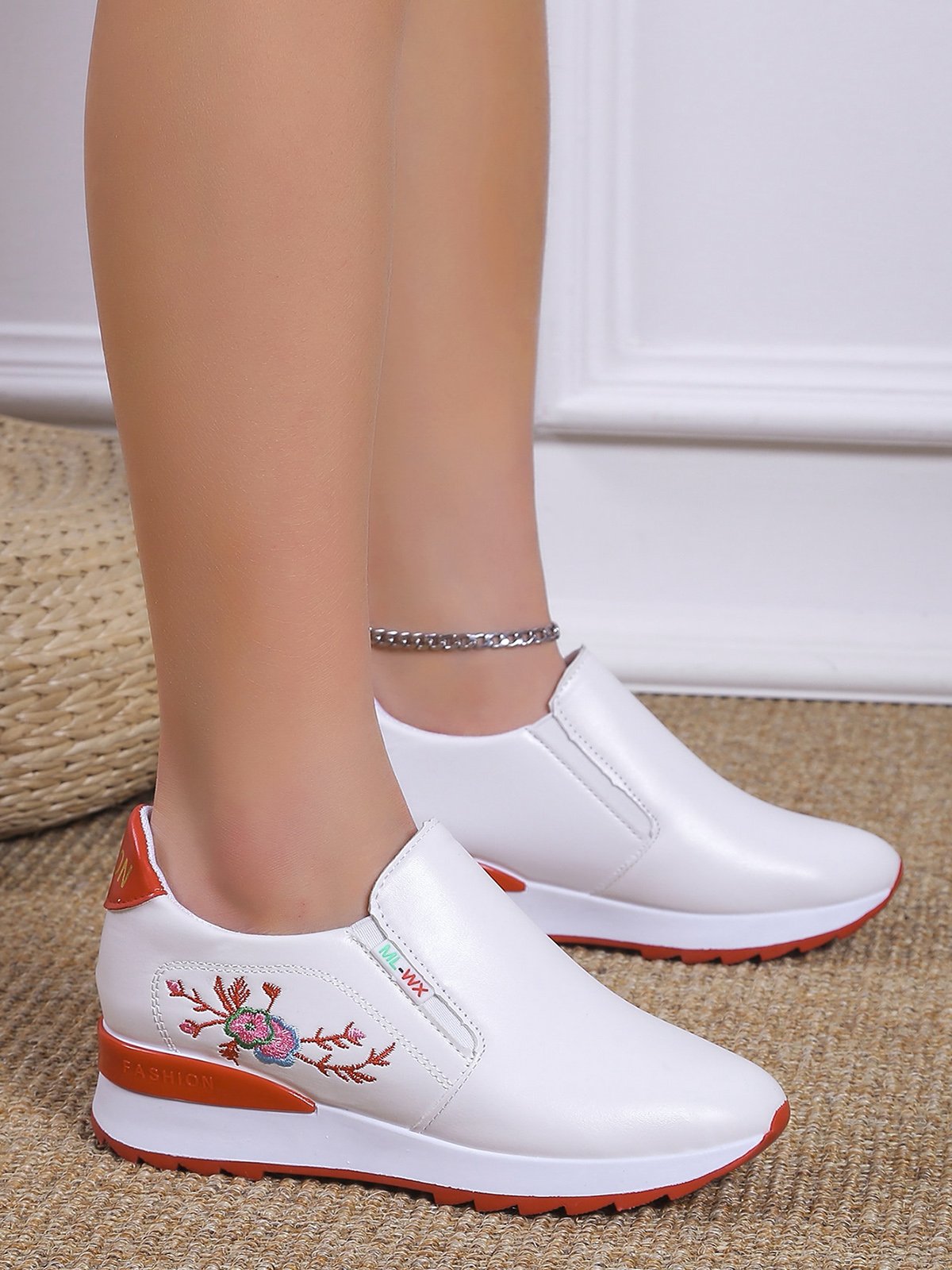 Women's Inner Height Increase Slip On Casual Sneakers