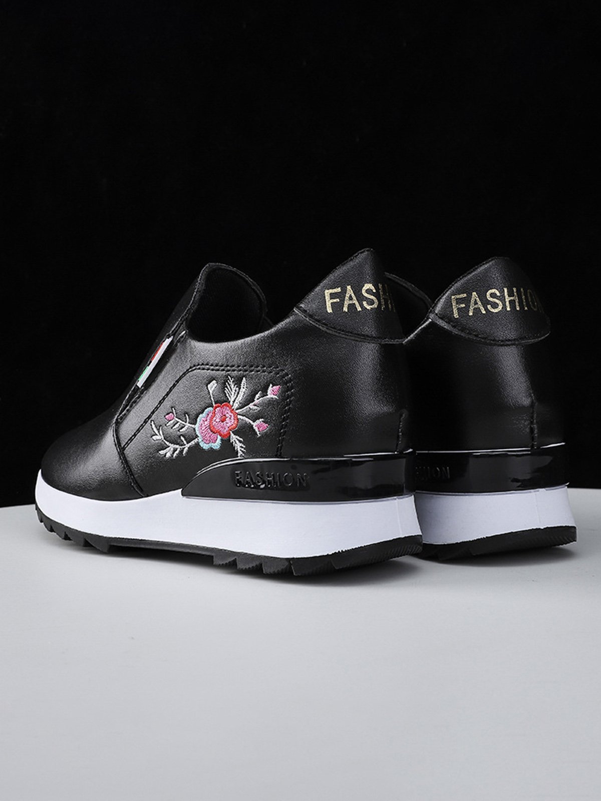 Women's Inner Height Increase Slip On Casual Sneakers