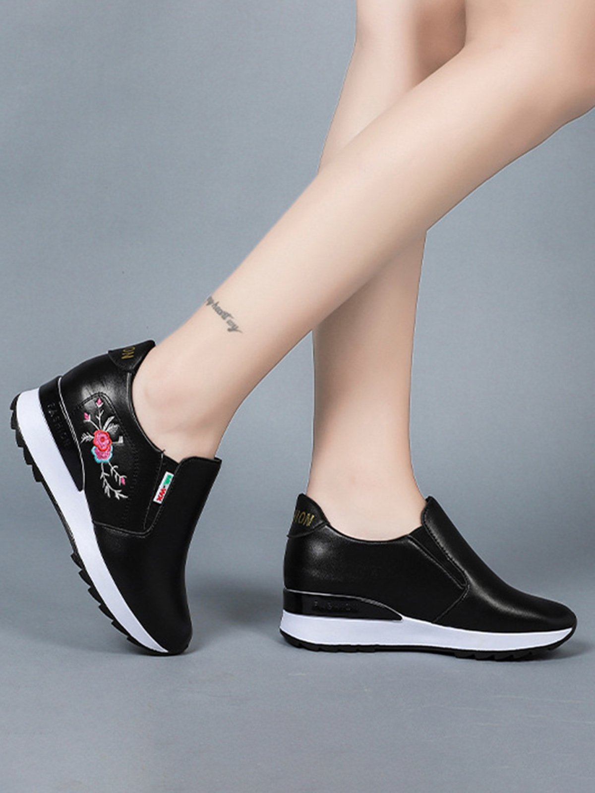 Women's Inner Height Increase Slip On Casual Sneakers