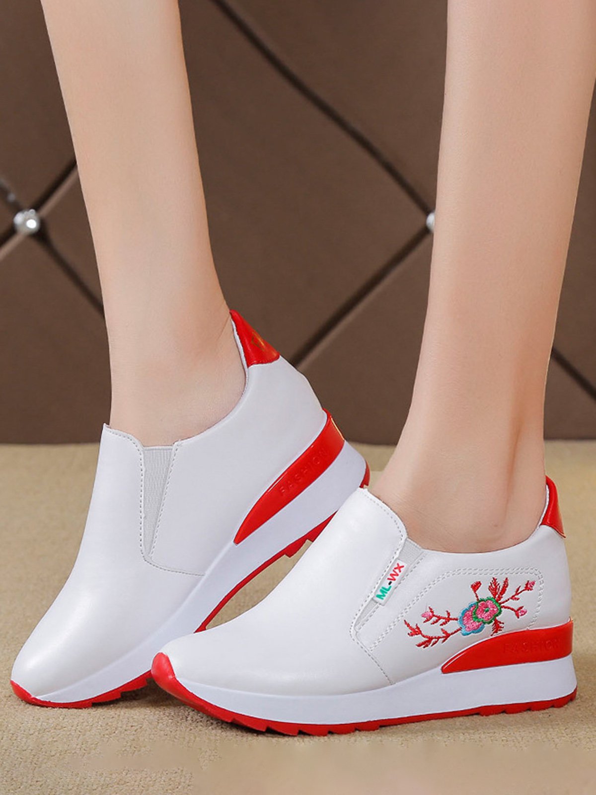 Women's Inner Height Increase Slip On Casual Sneakers