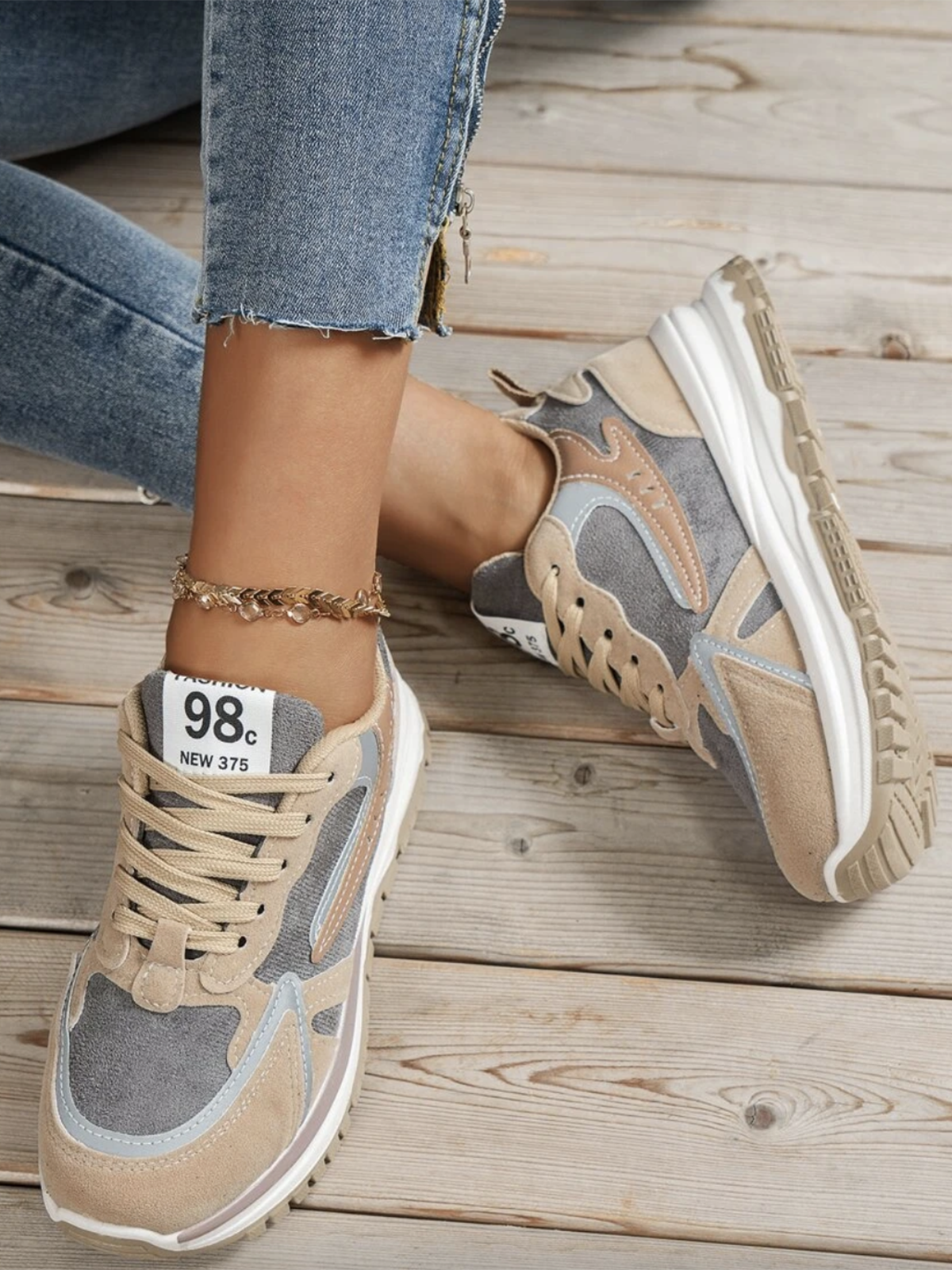 Vintage Stitching Lightweight Breathable Luminous Sneakers