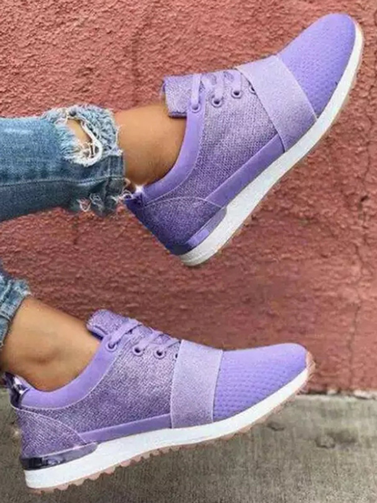 Lightweight Breathable Lace-Up Sneakers