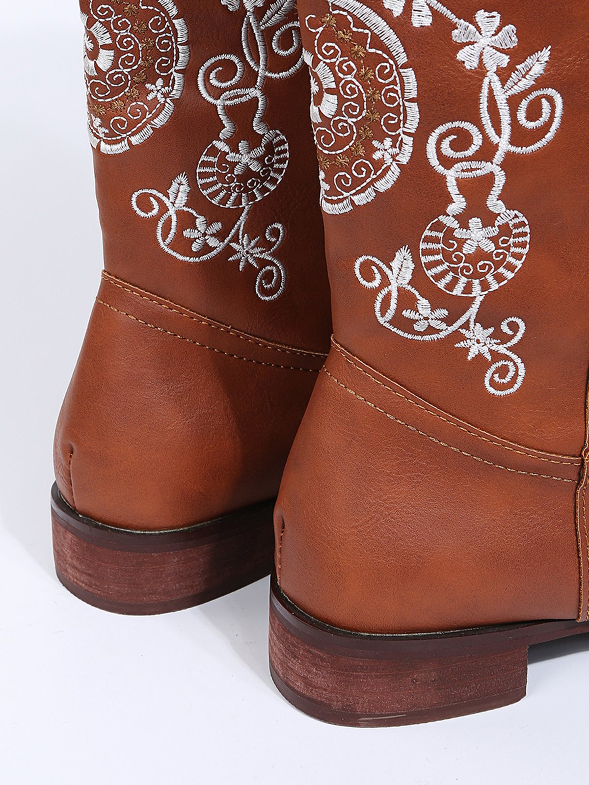 West Style Plus Size Floral Embroidery Cowboy Boots