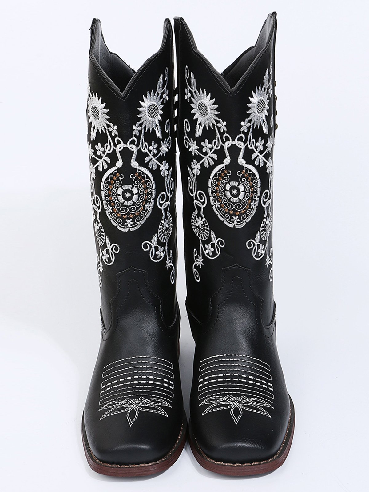 West Style Plus Size Floral Embroidery Cowboy Boots