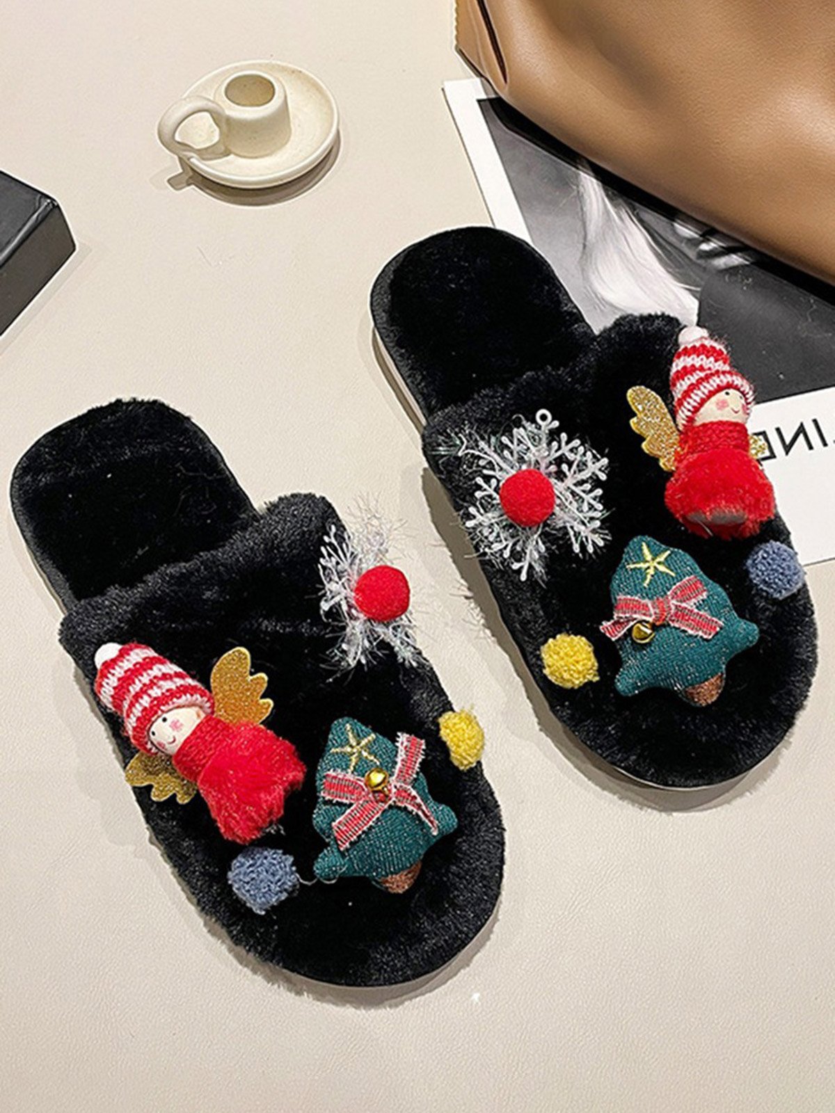 Cartoon Christmas Tree Fuzzy Ball Fuzzy Slippers