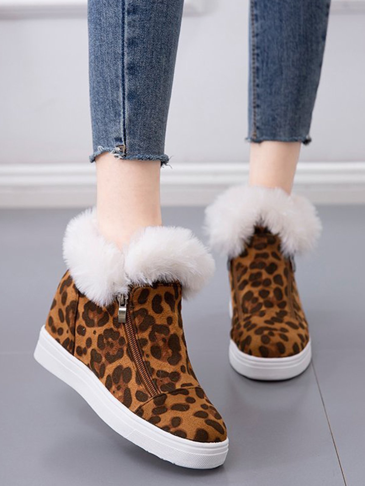 Plus Size Warm Fur Lined Hidden Wedge Ankle Boots