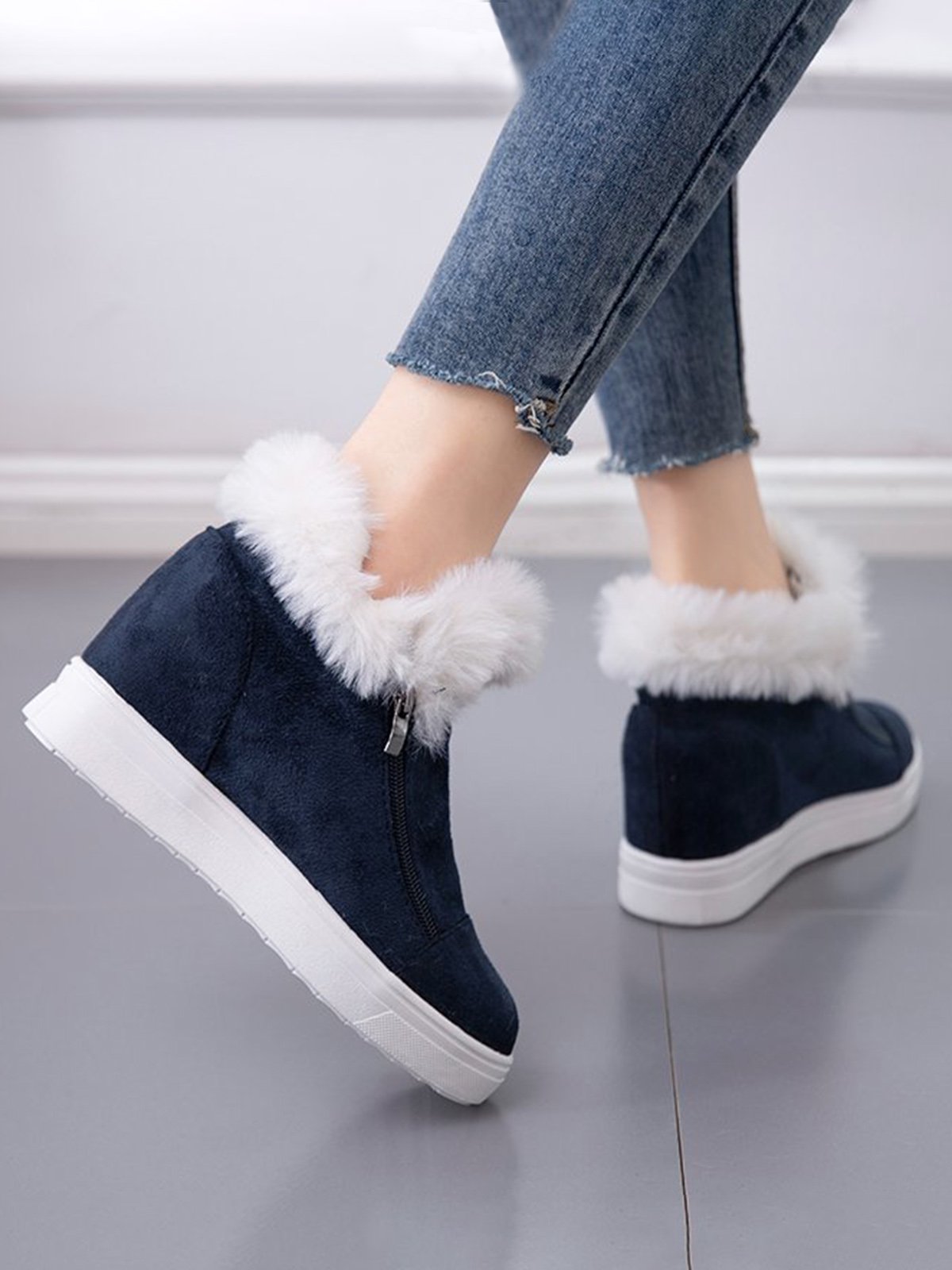 Plus Size Warm Fur Lined Hidden Wedge Ankle Boots