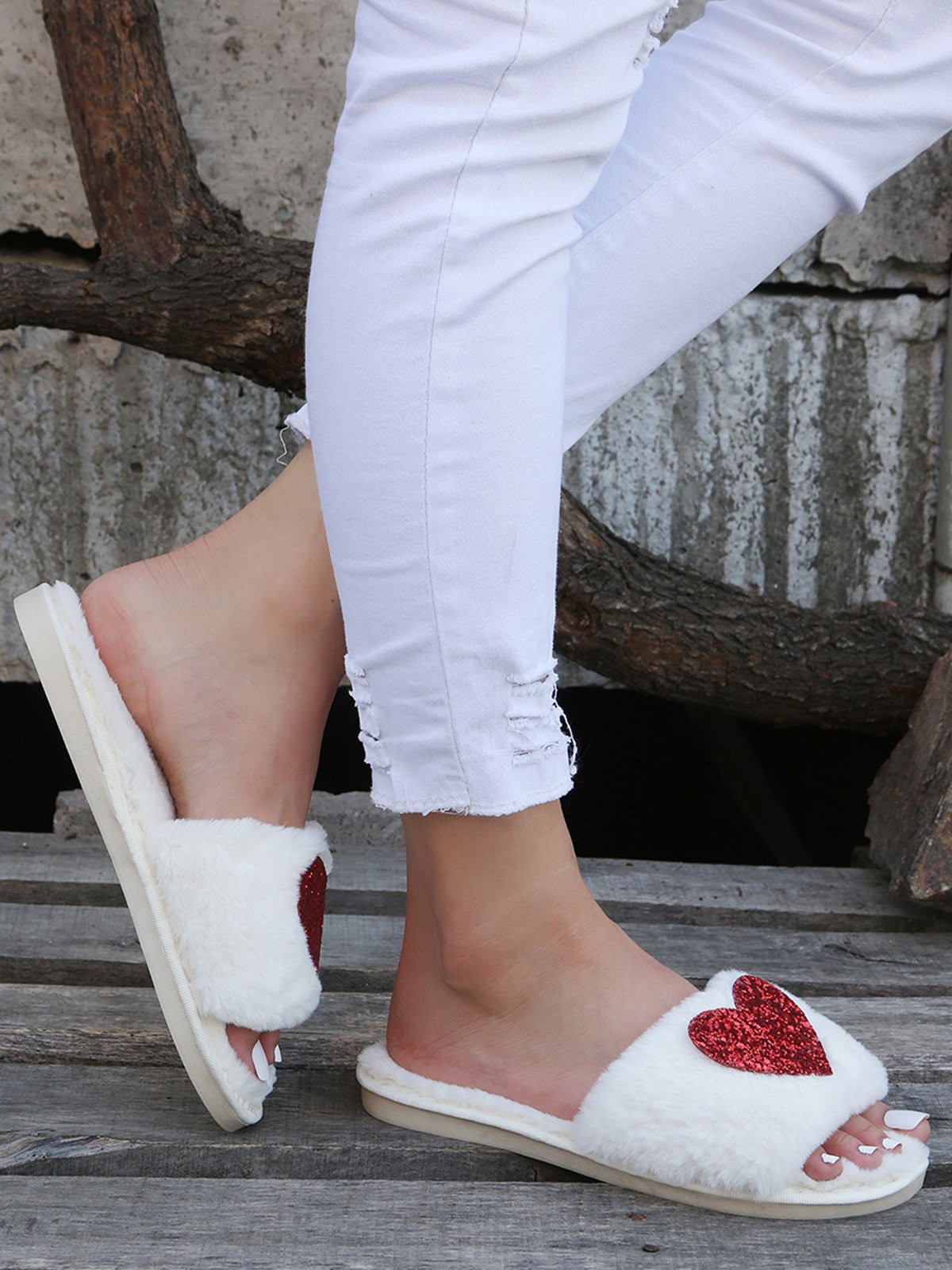 Heart Glitter Decor Fluffy Open-Top Slippers