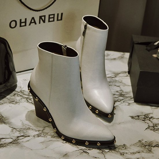 Women Chunky Heel Pointed Toe Boots