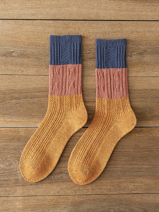 Casual Vintage Cotton Embossed Contrast Socks